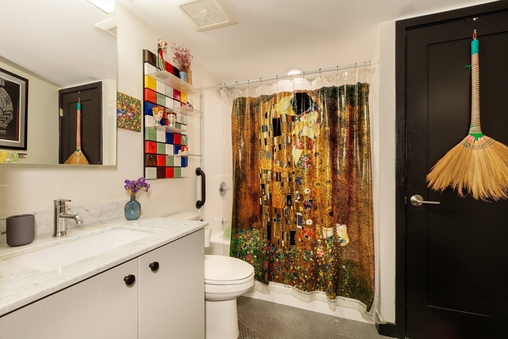 1060 Broadway #114, Somerville, MA Photo #24