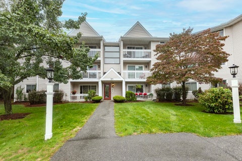 Photo of 15 Bower Rd #D3, Quincy, MA 02169 (MLS # 73583844)