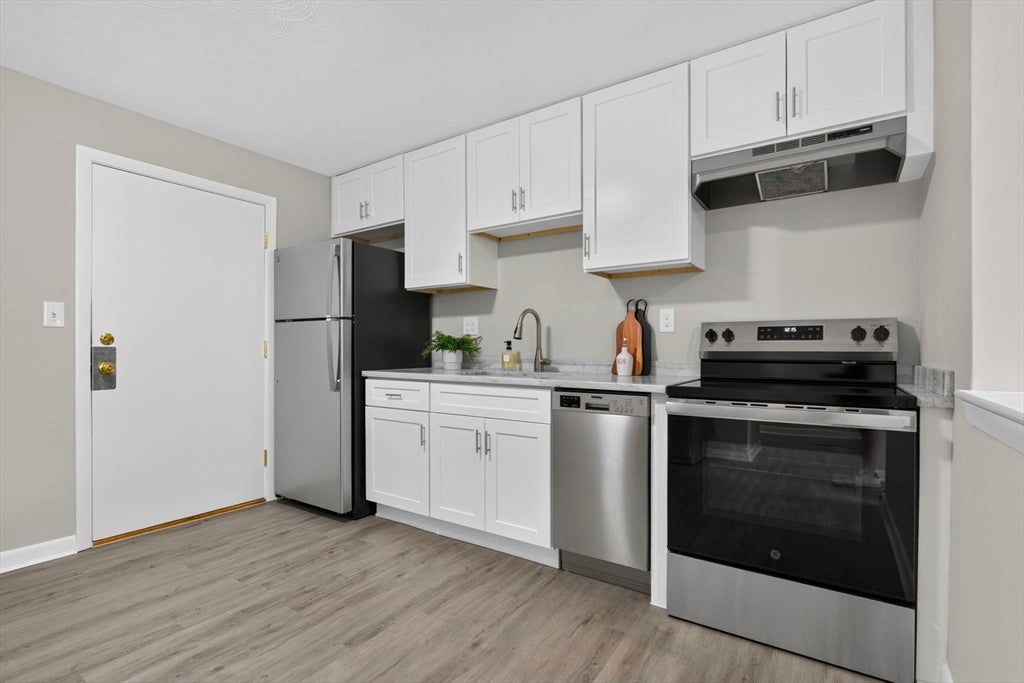 924 Main St #23, Woburn, MA, 924 Main St #23, Woburn, MA Photo #6