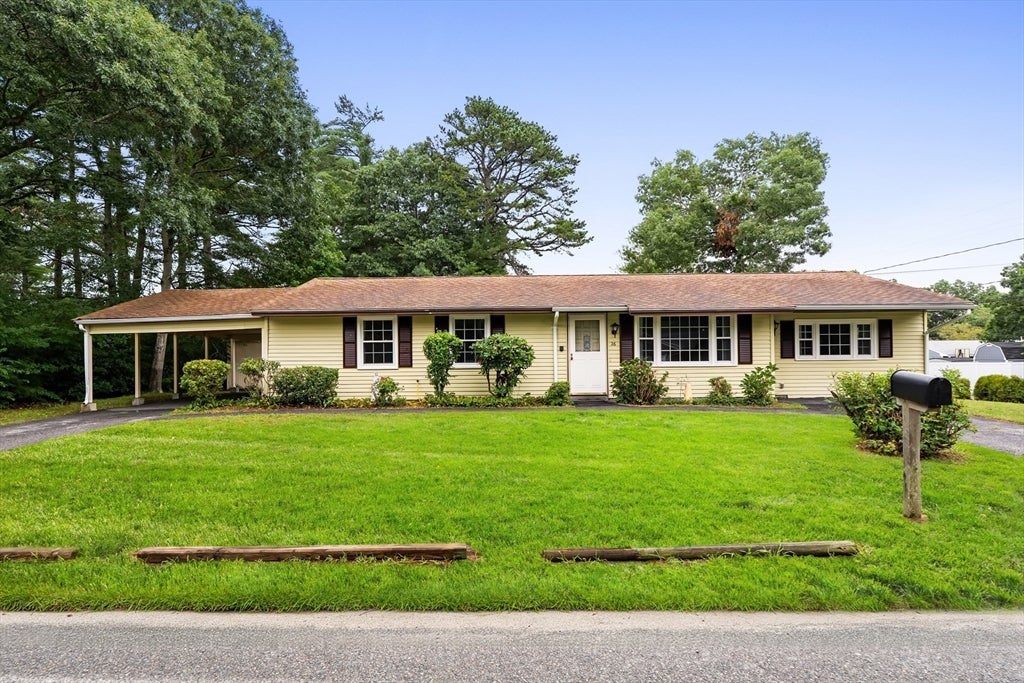 Photo of 26 Cromesett Road, Wareham, MA
