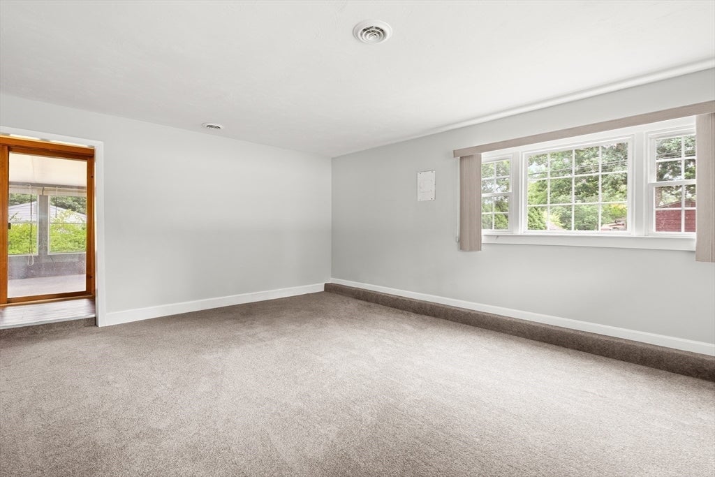 26 Cromesett Road, Wareham, MA, 26 Cromesett Road, Wareham, MA Photo #27