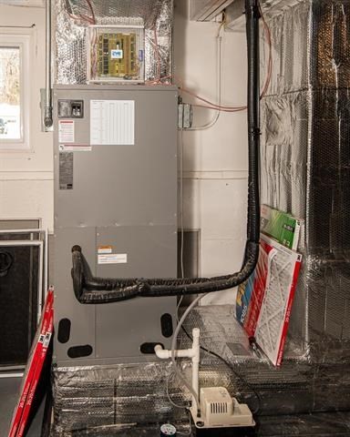 Kingston, New Hampshire 03848, United States, 3 Bedrooms Bedrooms, ,2 BathroomsBathrooms,Residential,Active,176759