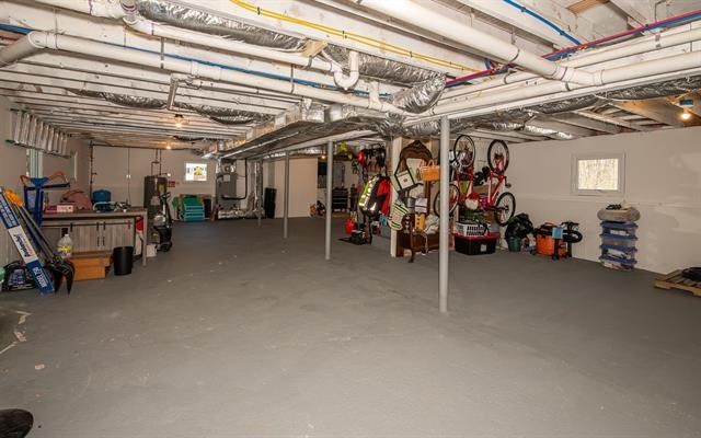 Kingston, New Hampshire 03848, United States, 3 Bedrooms Bedrooms, ,2 BathroomsBathrooms,Residential,Active,176759