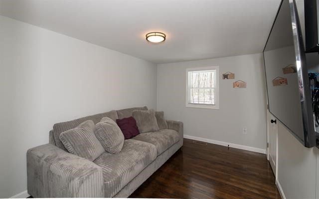 Kingston, New Hampshire 03848, United States, 3 Bedrooms Bedrooms, ,2 BathroomsBathrooms,Residential,Active,176759