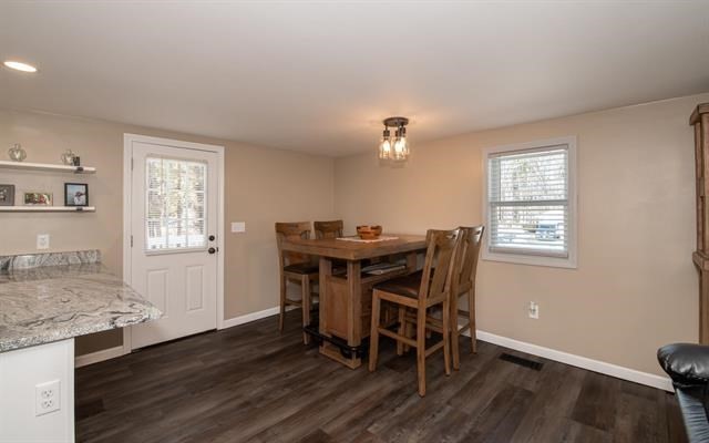 Kingston, New Hampshire 03848, United States, 3 Bedrooms Bedrooms, ,2 BathroomsBathrooms,Residential,Active,176759