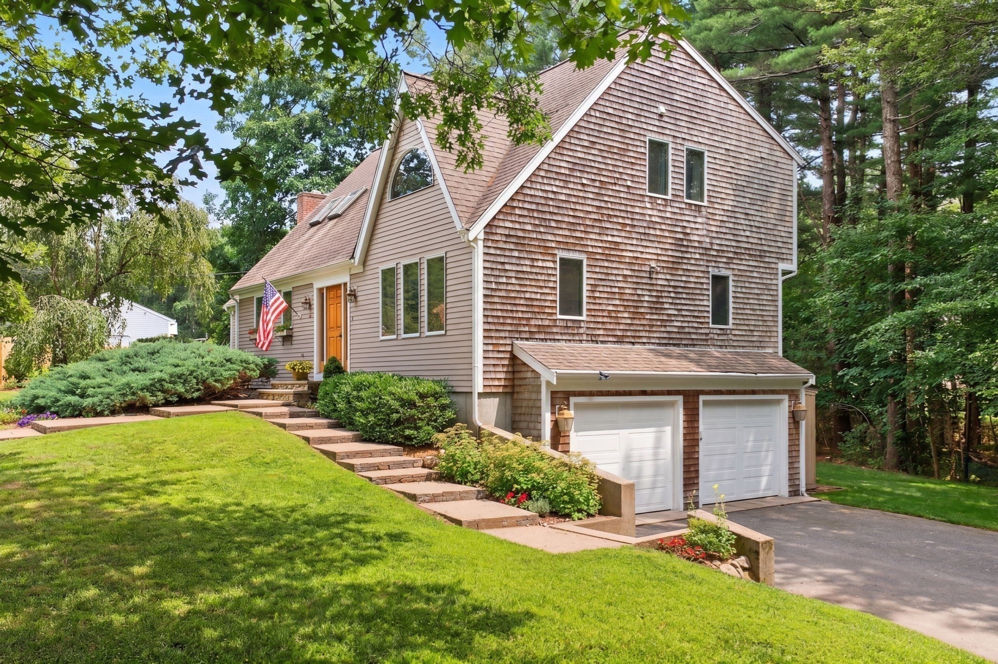 5 Acorn Ln, Mattapoisett MA 02739