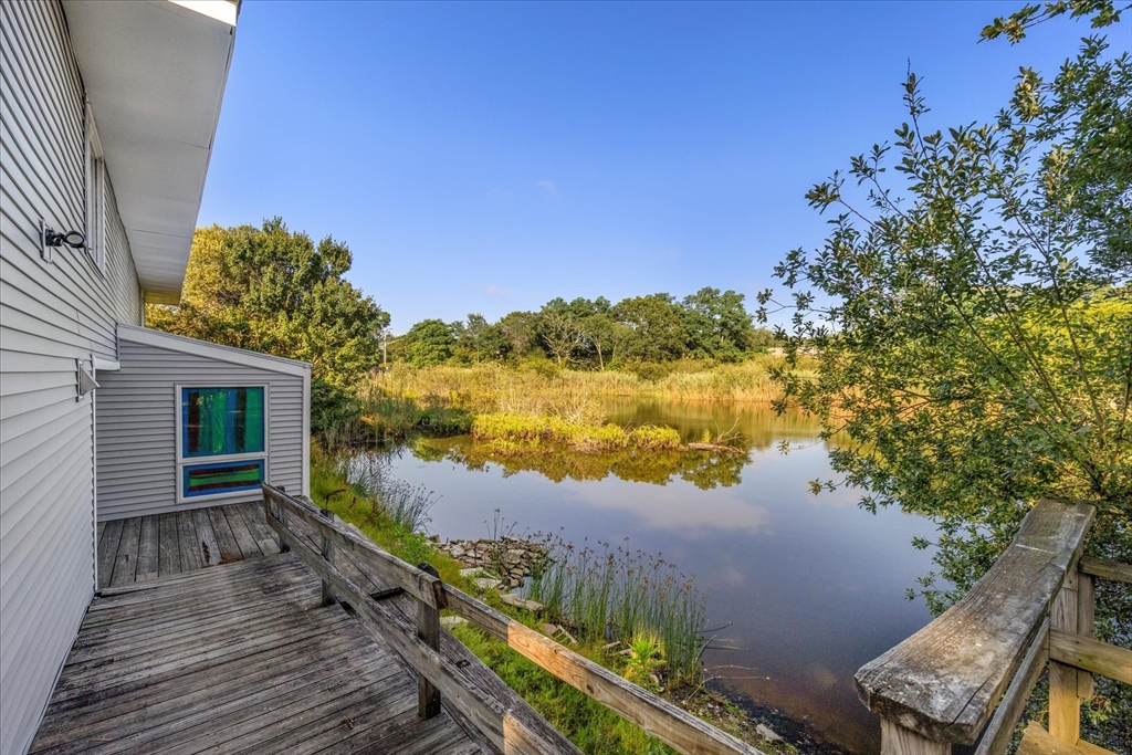 307 Falmouth Rd