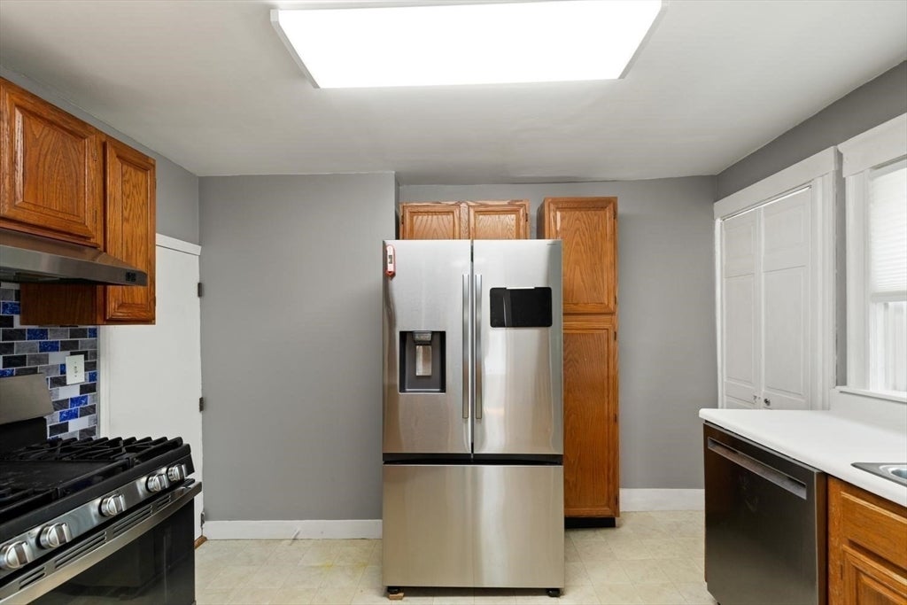 7 Lawrence St #B, Beverly, MA, 7 Lawrence St #B, Beverly, MA Photo #10