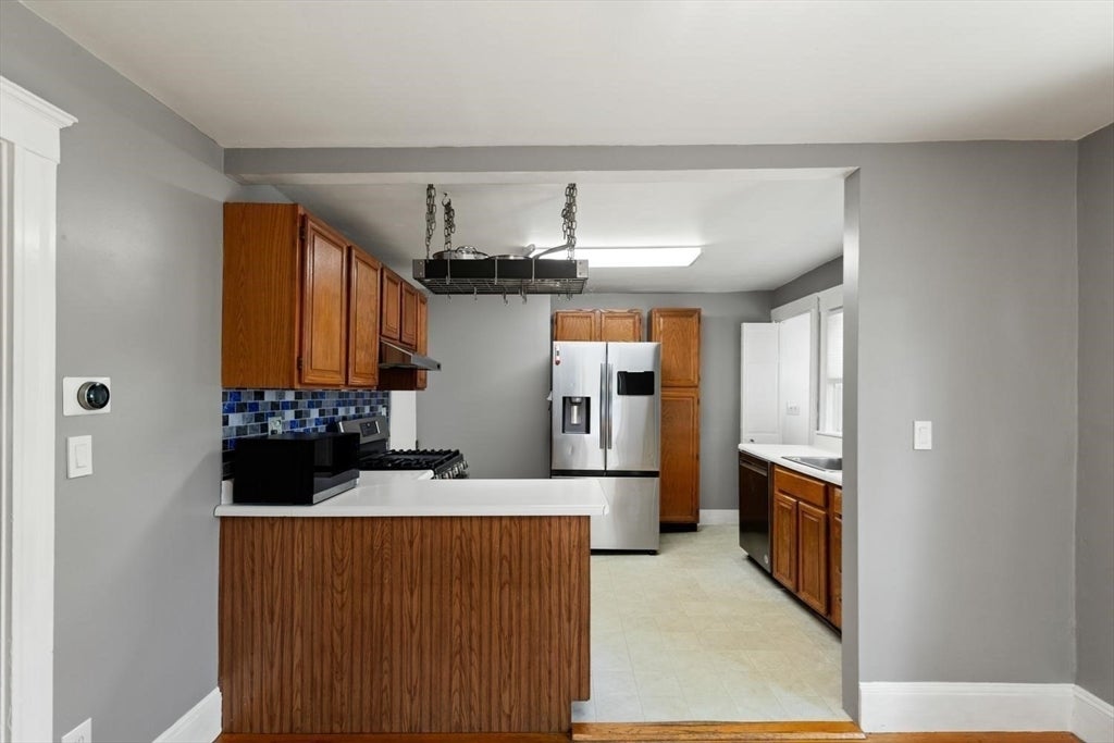 7 Lawrence St #B, Beverly, MA, 7 Lawrence St #B, Beverly, MA Photo #9