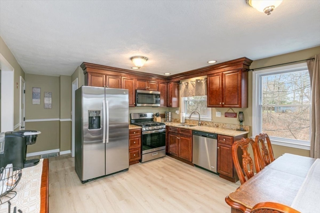 38 Twin Brooks Cir 38