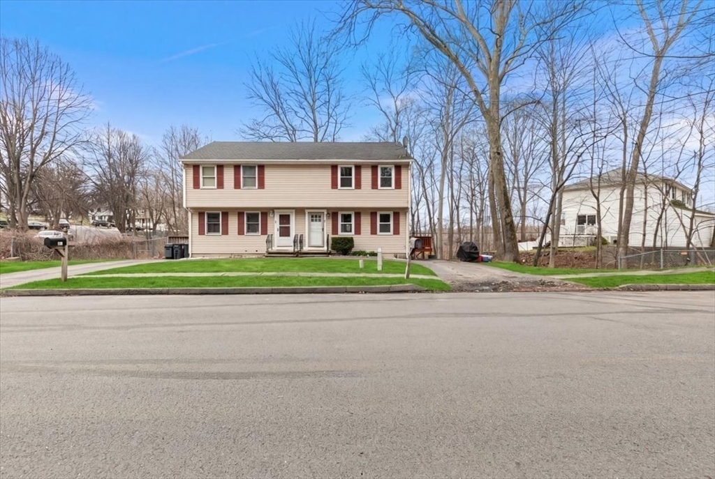 38 Twin Brooks Cir 38