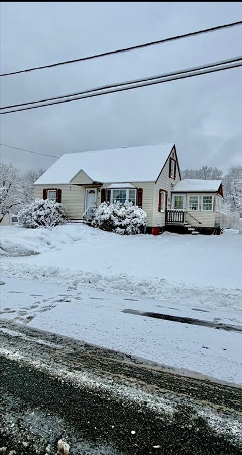 70 Faith Avenue Dracut MA 01826