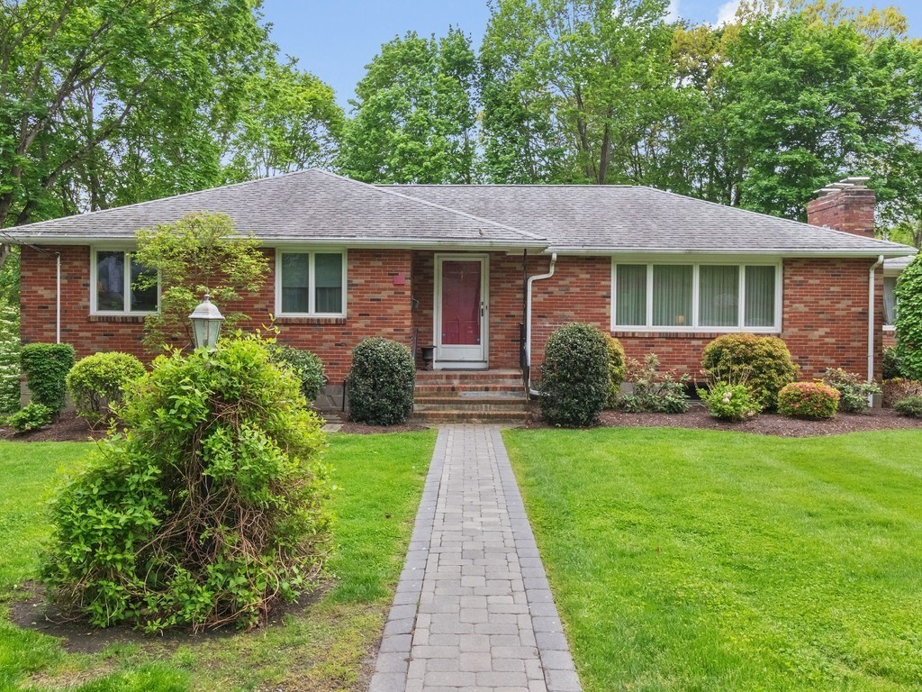 38 Greenwood Lane
