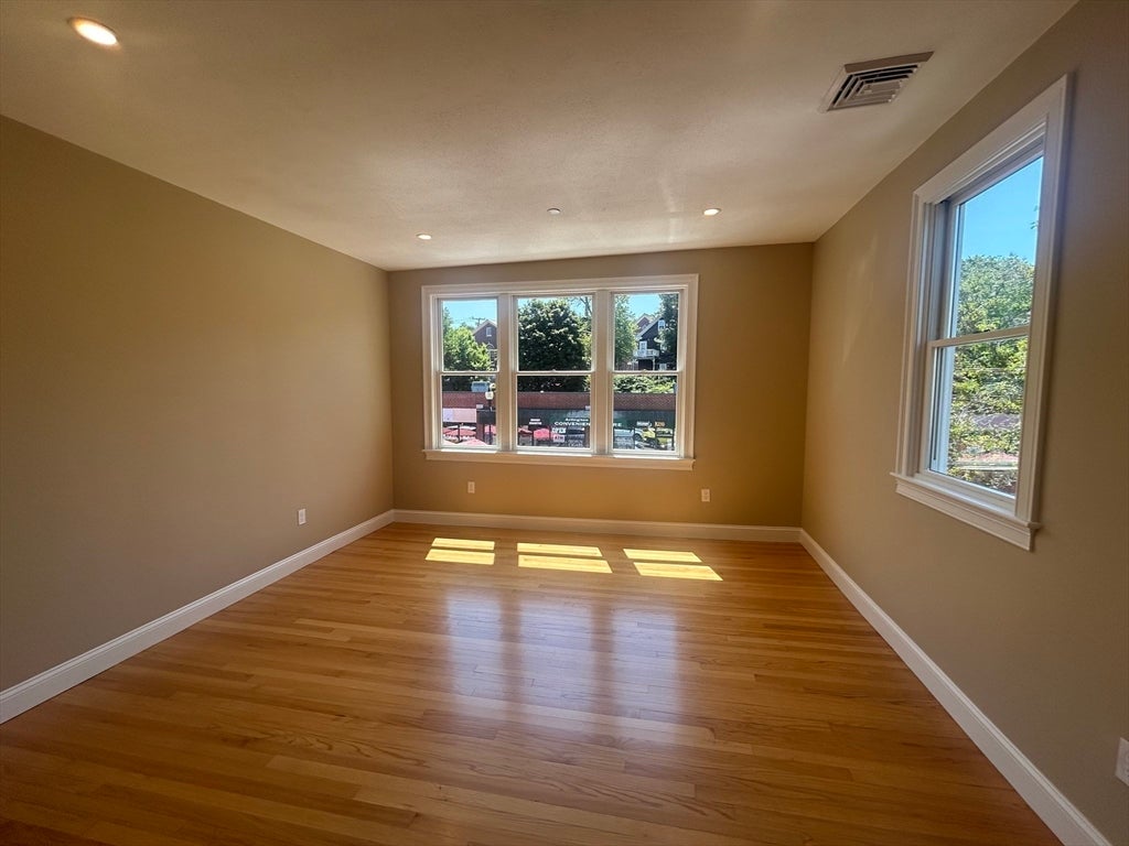 1357 Massachusetts Ave #1, Arlington, MA, 1357 Massachusetts Ave #1, Arlington, MA Photo #3