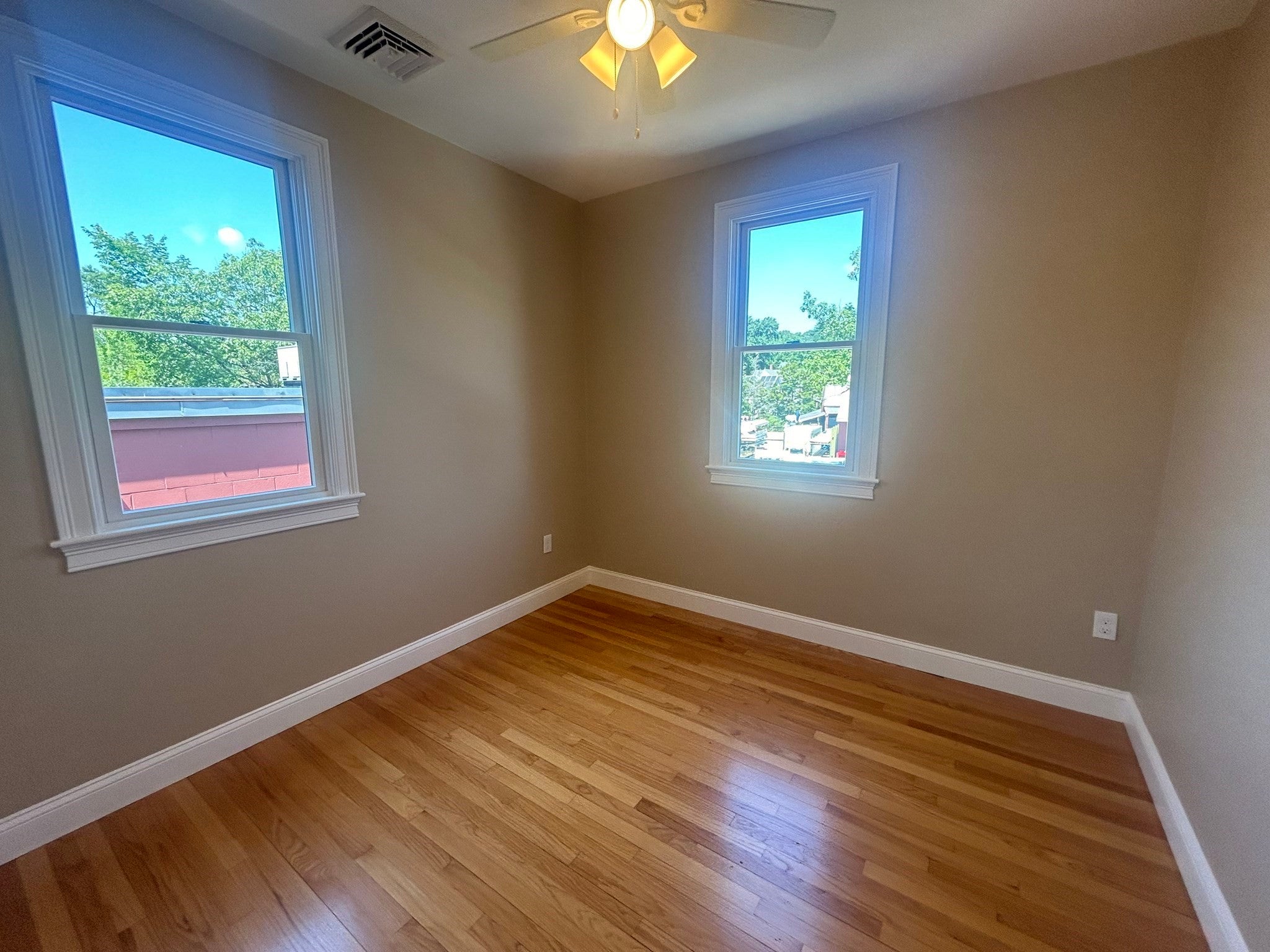 1357 Massachusetts Ave #1, Arlington, MA Photo #9