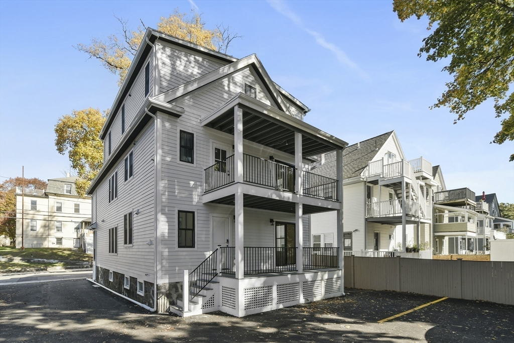 51 Walk Hill 3