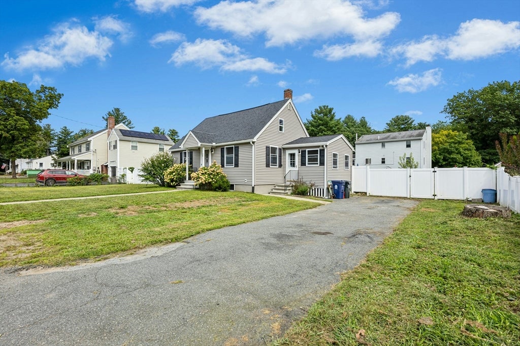 38 Oakdale Road