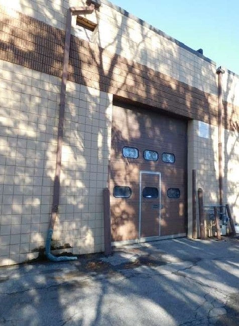 126 Main Street 10&11