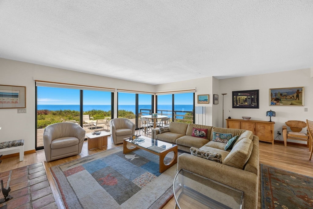 47 Fisherman's Rd
