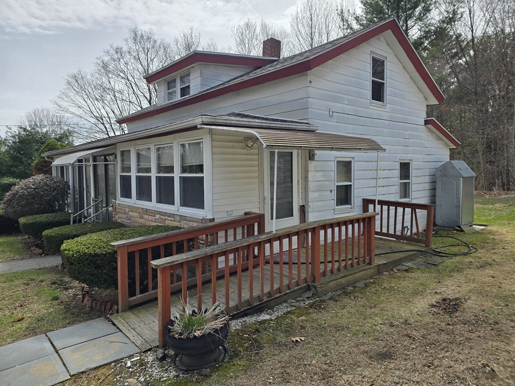 205 Hardwick Rd