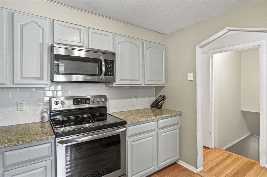 36 Evelina Dr