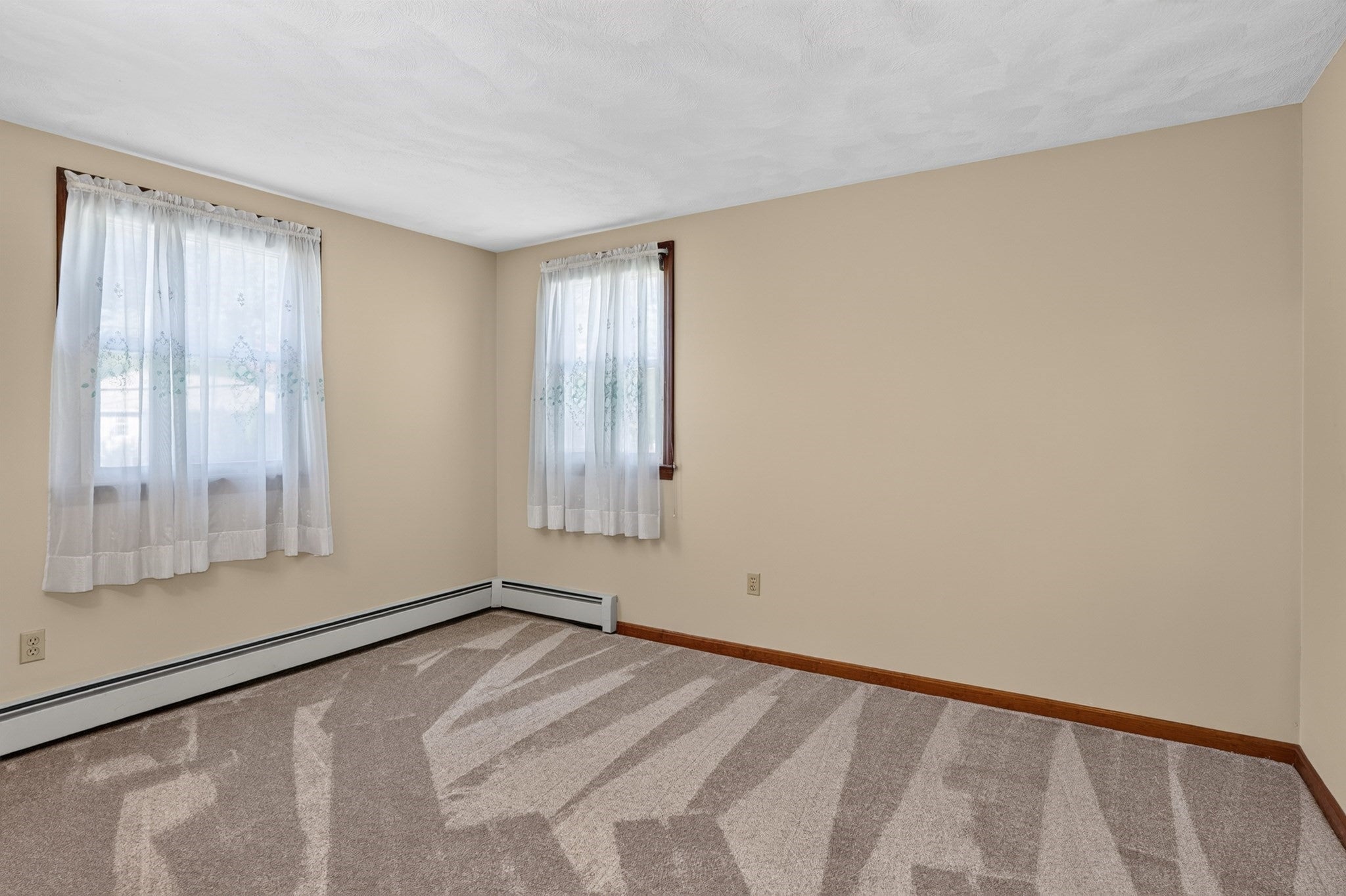 4 Goodwin Dr, Burlington, MA, 4 Goodwin Dr, Burlington, MA Photo #17
