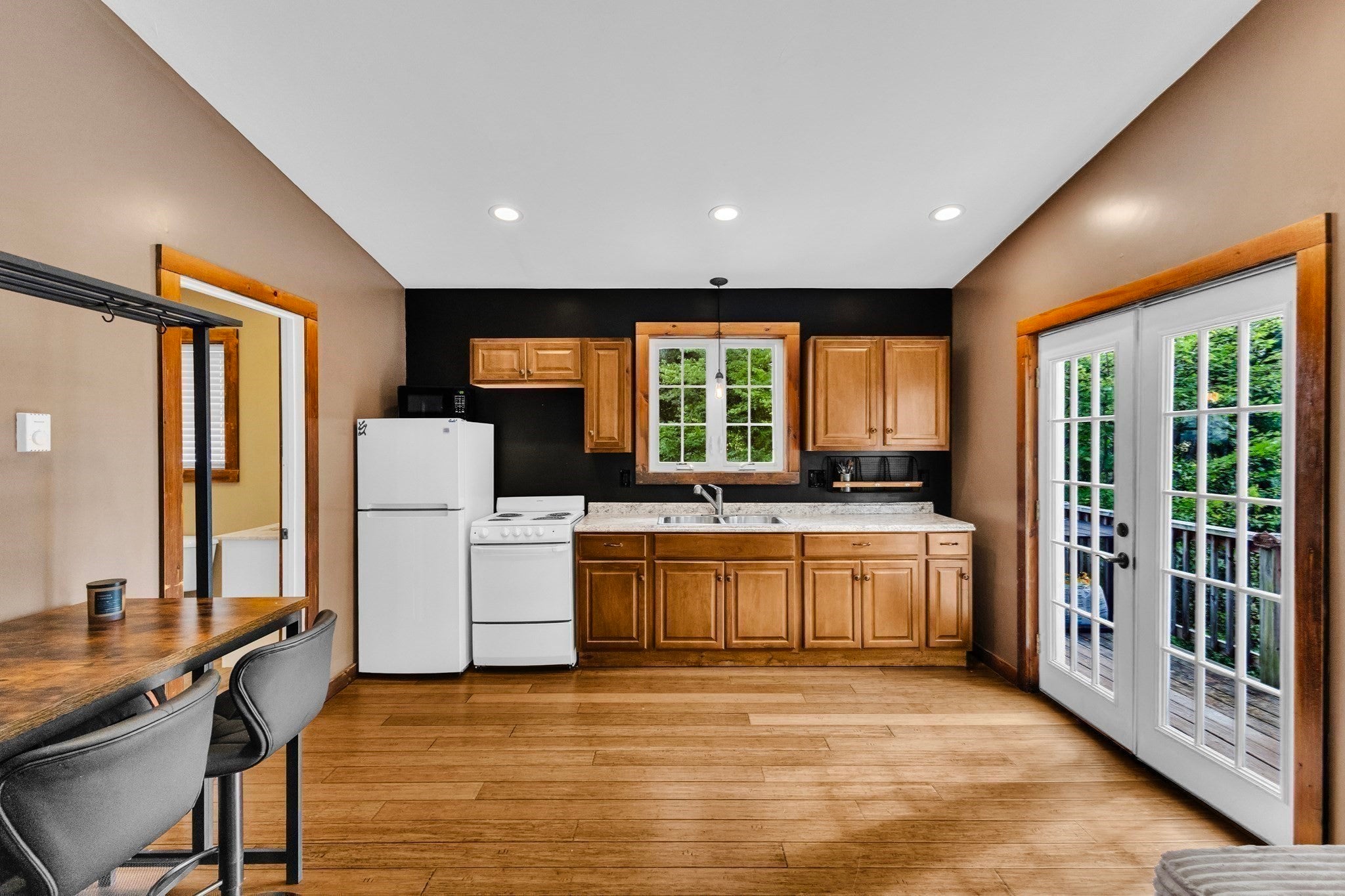 6-6A Pitcairn Ave, Leicester, MA, 6-6A Pitcairn Ave, Leicester, MA Photo #8