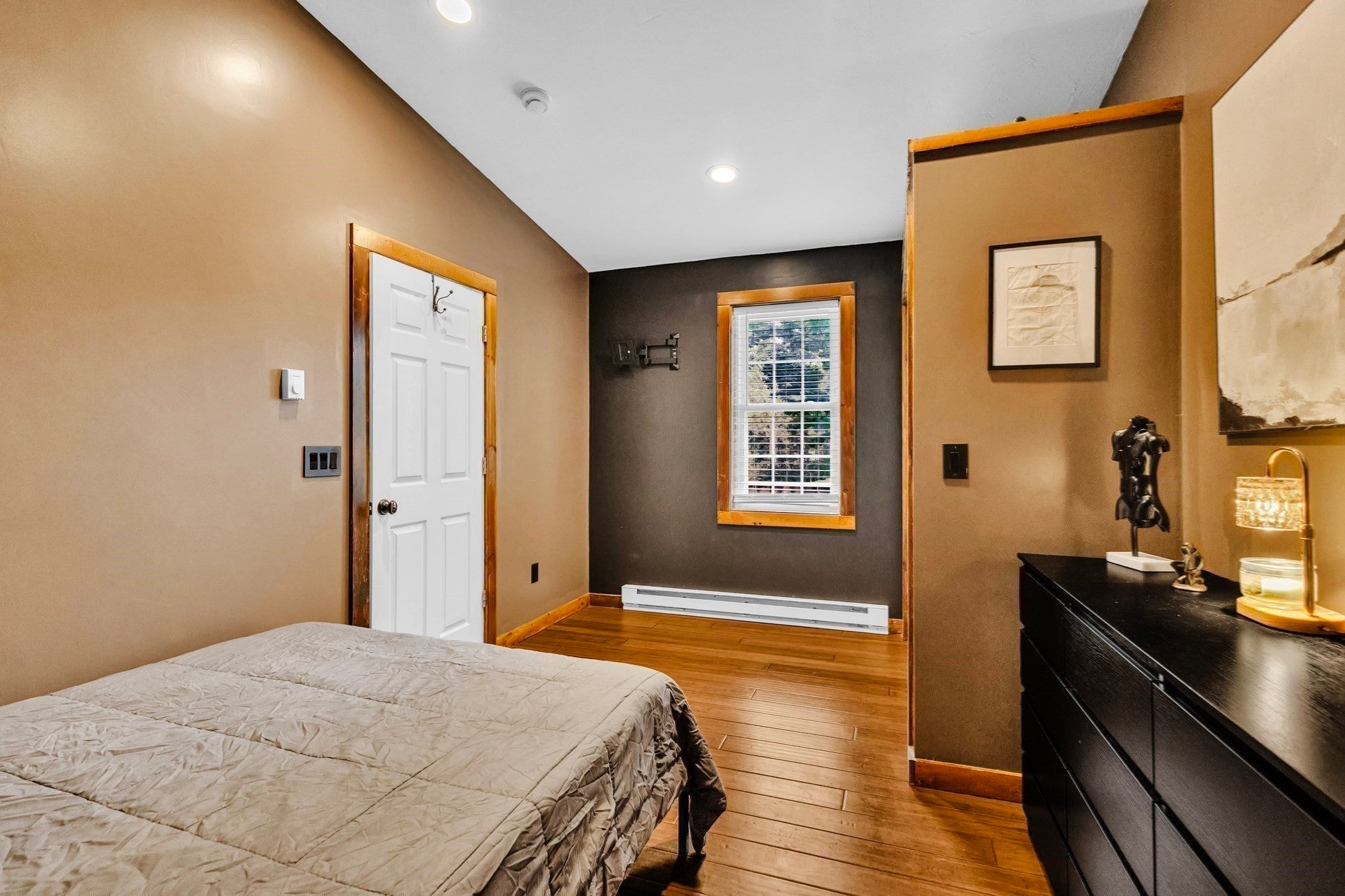 6-6A Pitcairn Ave, Leicester, MA, 6-6A Pitcairn Ave, Leicester, MA Photo #12
