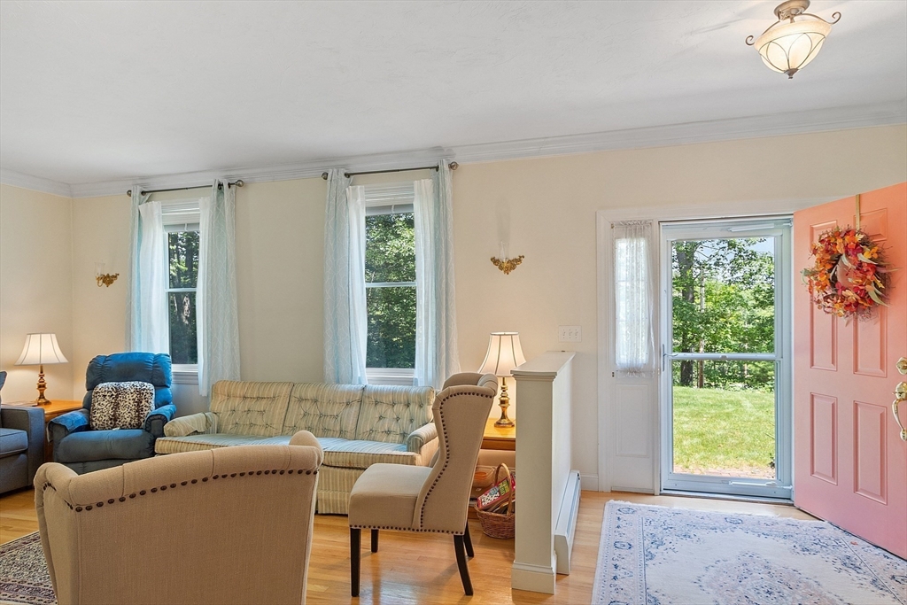 169 Narrows Rd