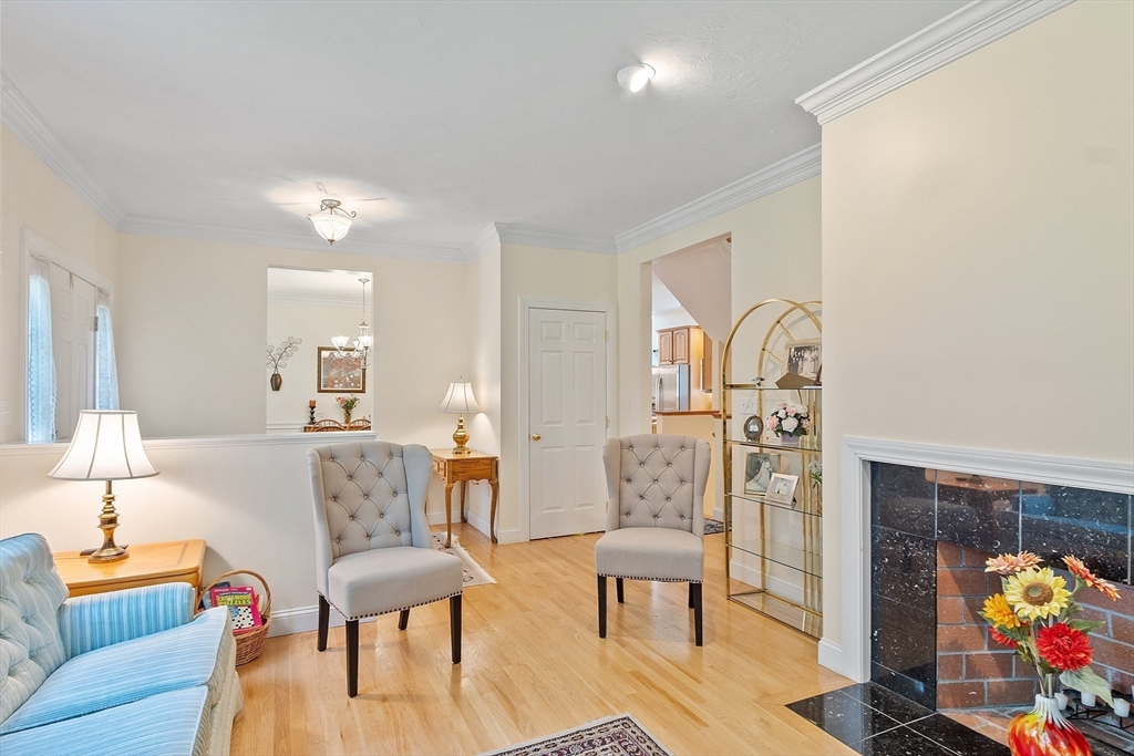 169 Narrows Rd