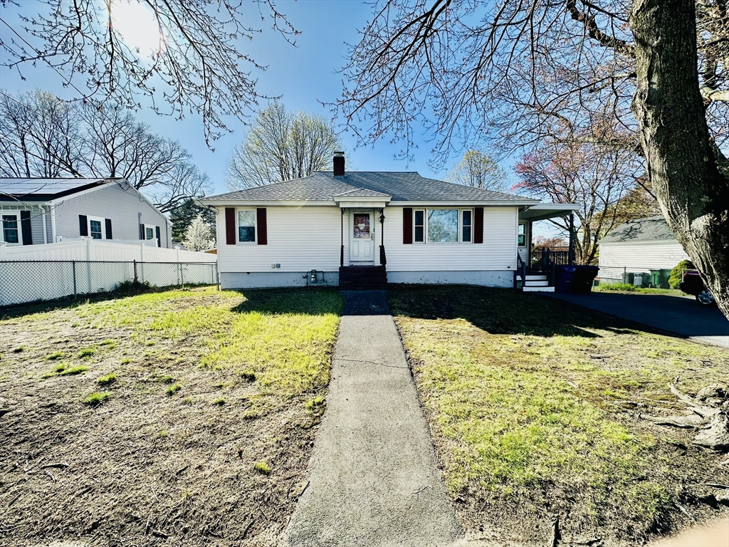 18 Cabot Rd