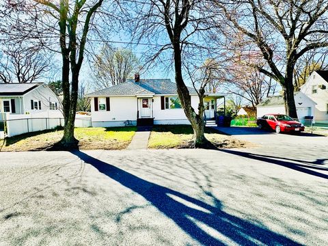 18 Cabot Rd Lawrence MA 01843