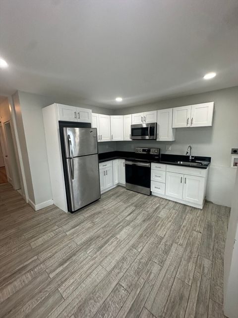Photo of 30 Clement Ave #2, Peabody, MA 01960 (MLS # 73487832)