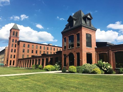 55 Green  Street D-158 Clinton MA 01510