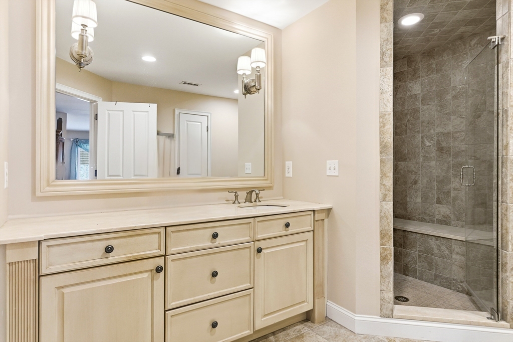 900 Lynnfield St #D16, Lynnfield, MA Photo #13