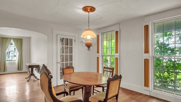 41 Linden St