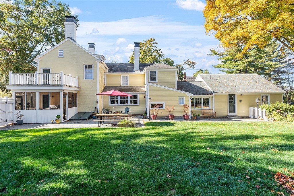 40 Lowell Rd 40