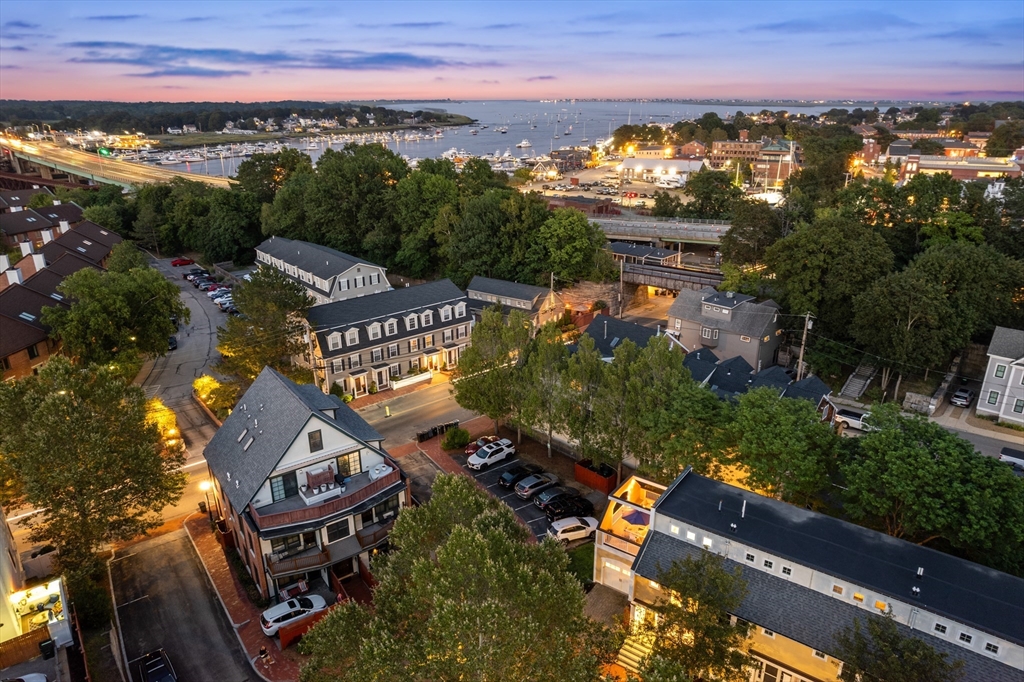 129 Merrimac St 20