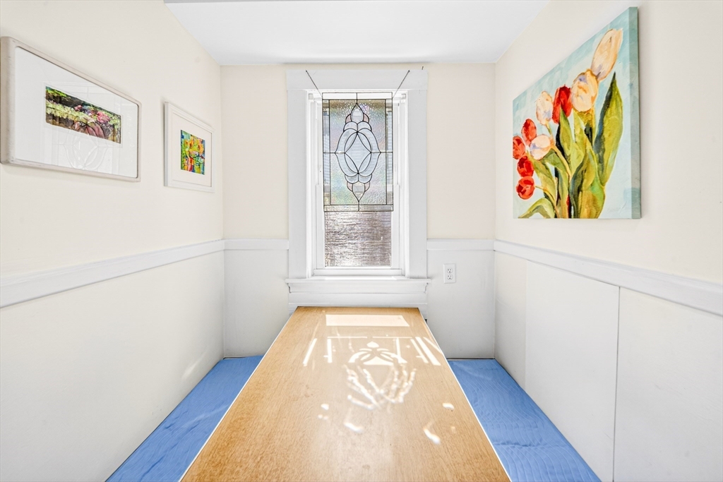 48 Edgecliff Rd #1, Watertown, MA Photo #12