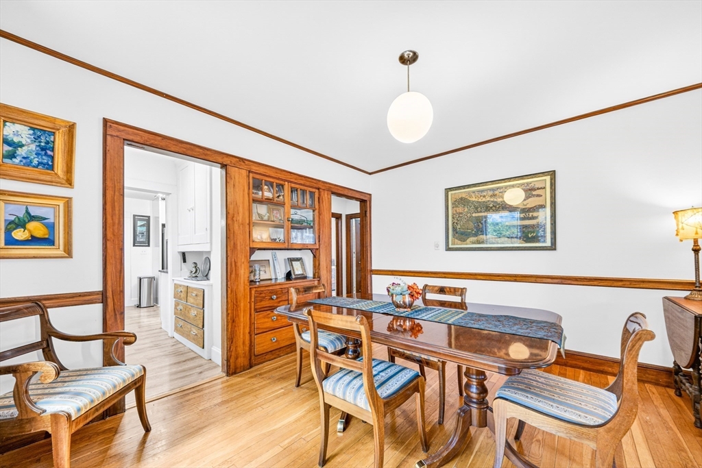 48 Edgecliff Rd #1, Watertown, MA Photo #6