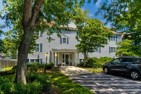 Photo of 14 Webb Pl #2C, Mansfield, MA 02048 (MLS # 73552472)