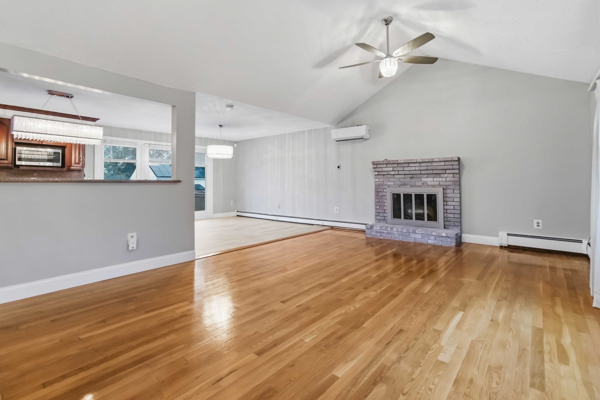 27 Carr Rd #1, Saugus, MA Photo #4