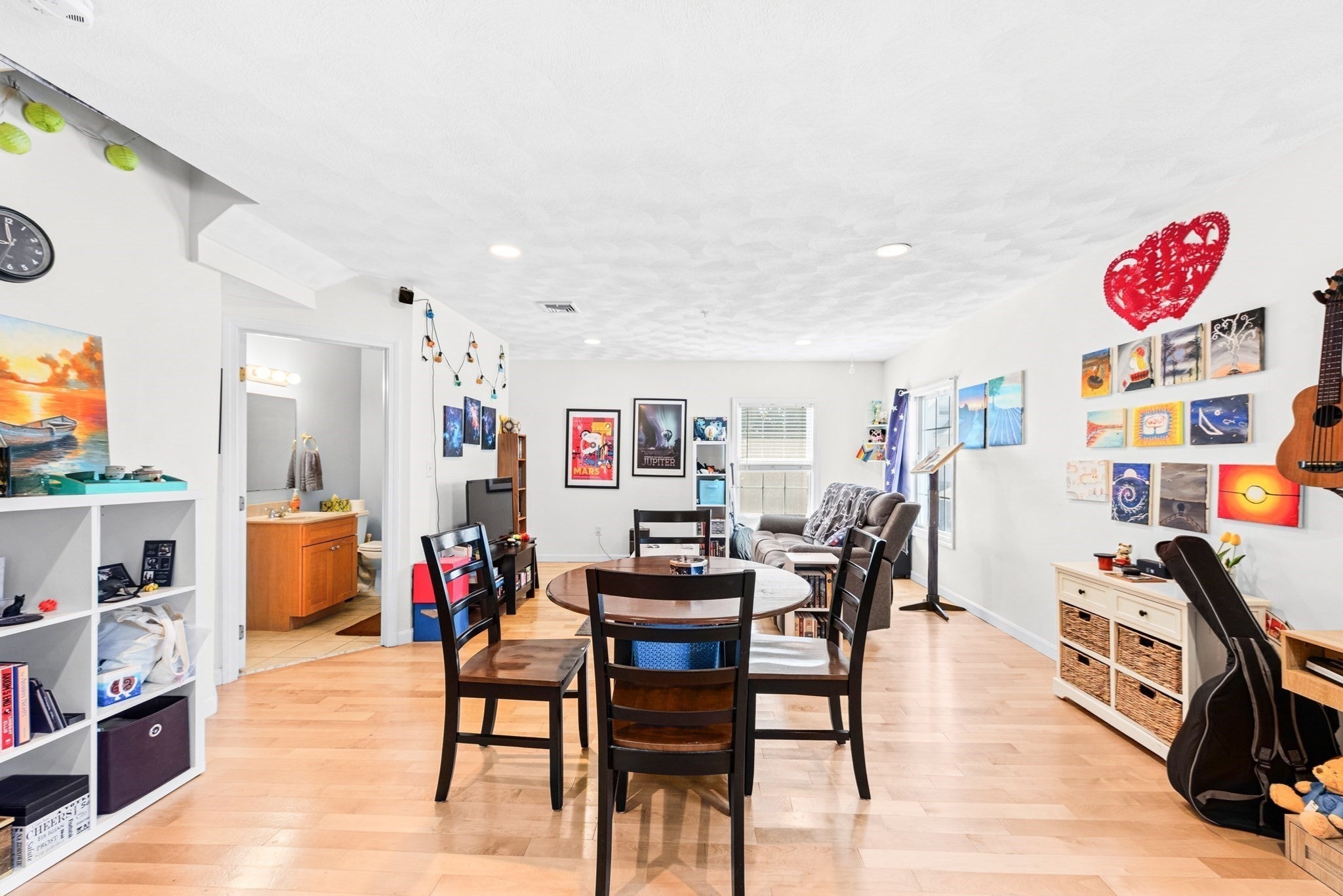25 James St 7