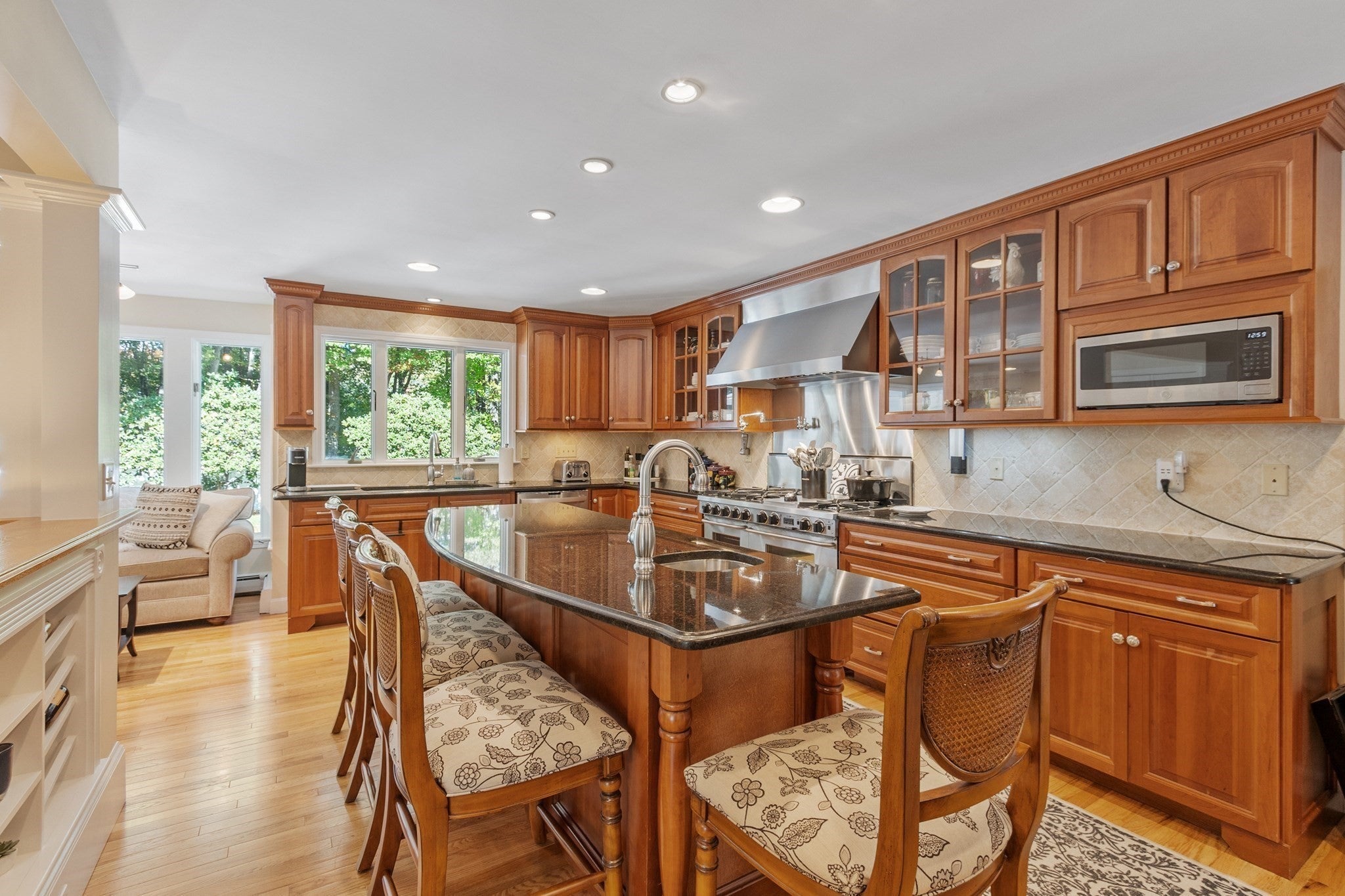 21 Norfolk Drive, Leominster, MA Photo #10