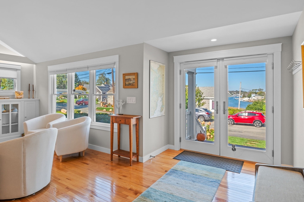 49 Thurston Point Rd