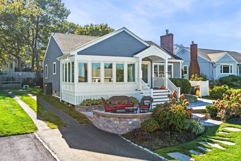49 Thurston Point Rd Gloucester MA 01930