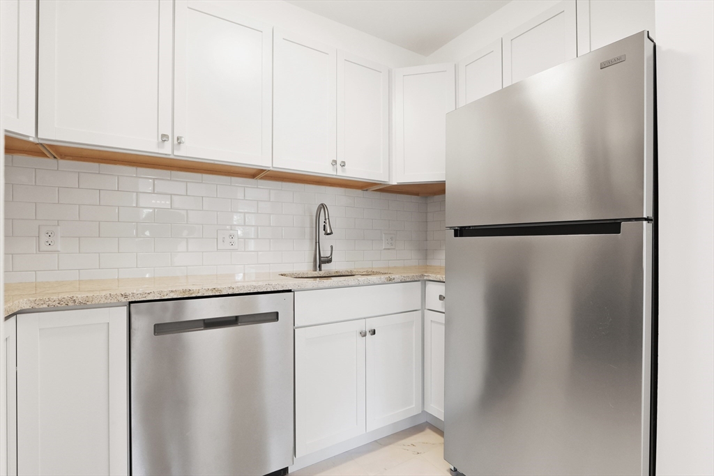 14 Concord Ave 416