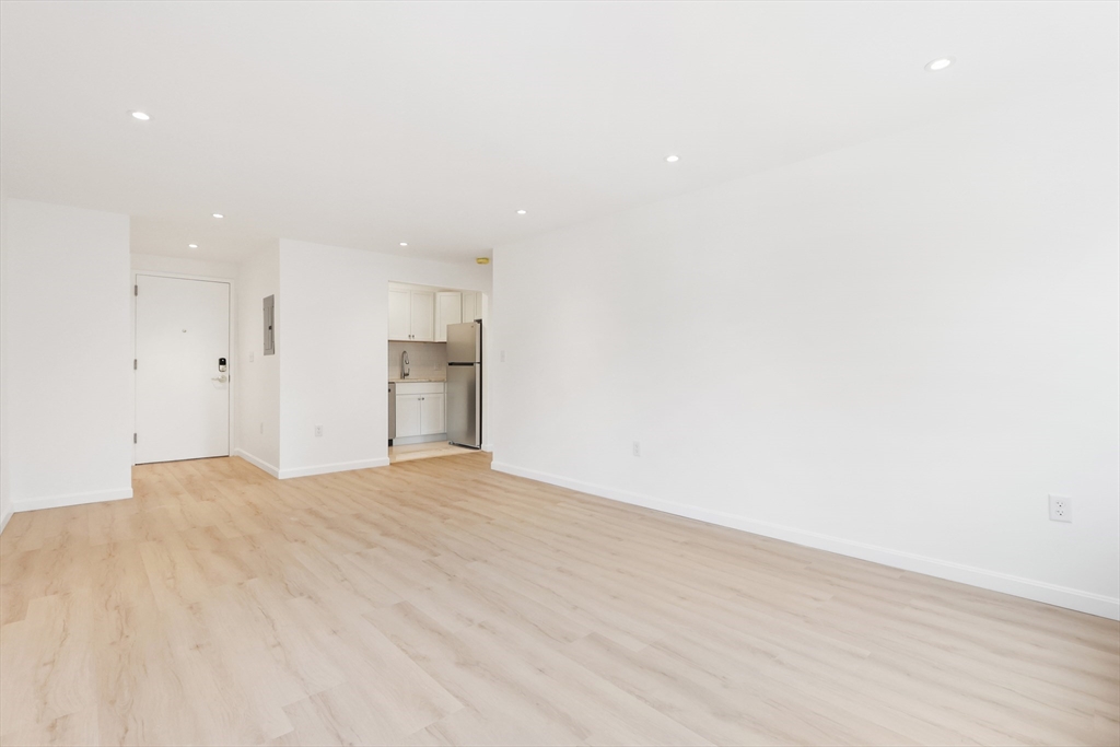 14 Concord Ave 416