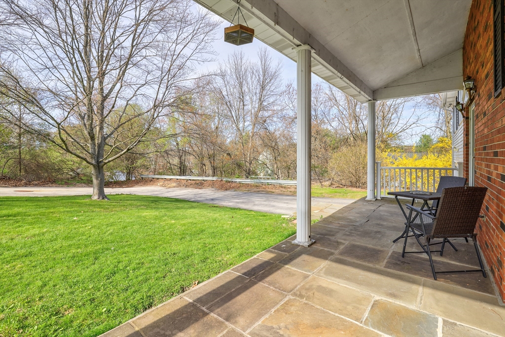 6 Lerner Dr