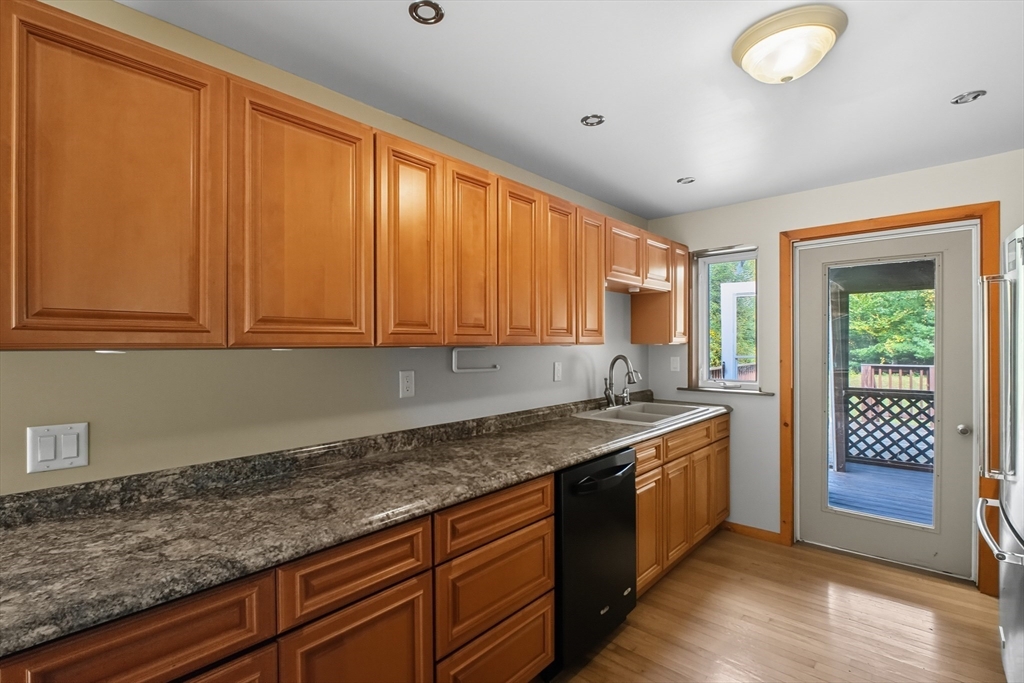 1154 Dunhamtown Brimfield Rd